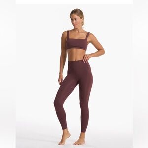 Vuori Evolve Bra and Legging - Large/Medium
